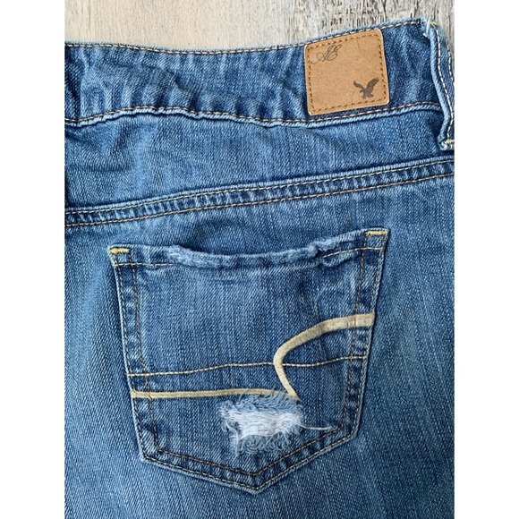 AEO : distressed denim low rise cut off shorts - Picture 9 of 14